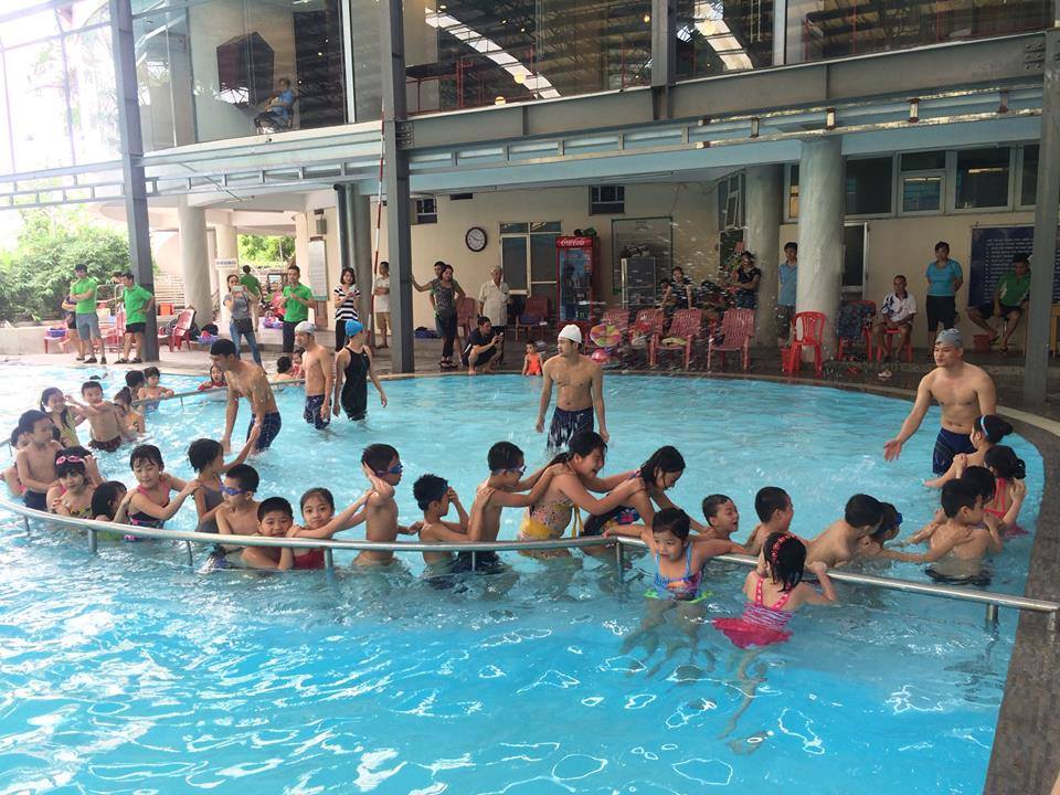 lớp học bơi trẻ em