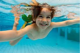 lợi ích của bơi lội cho trẻ em
